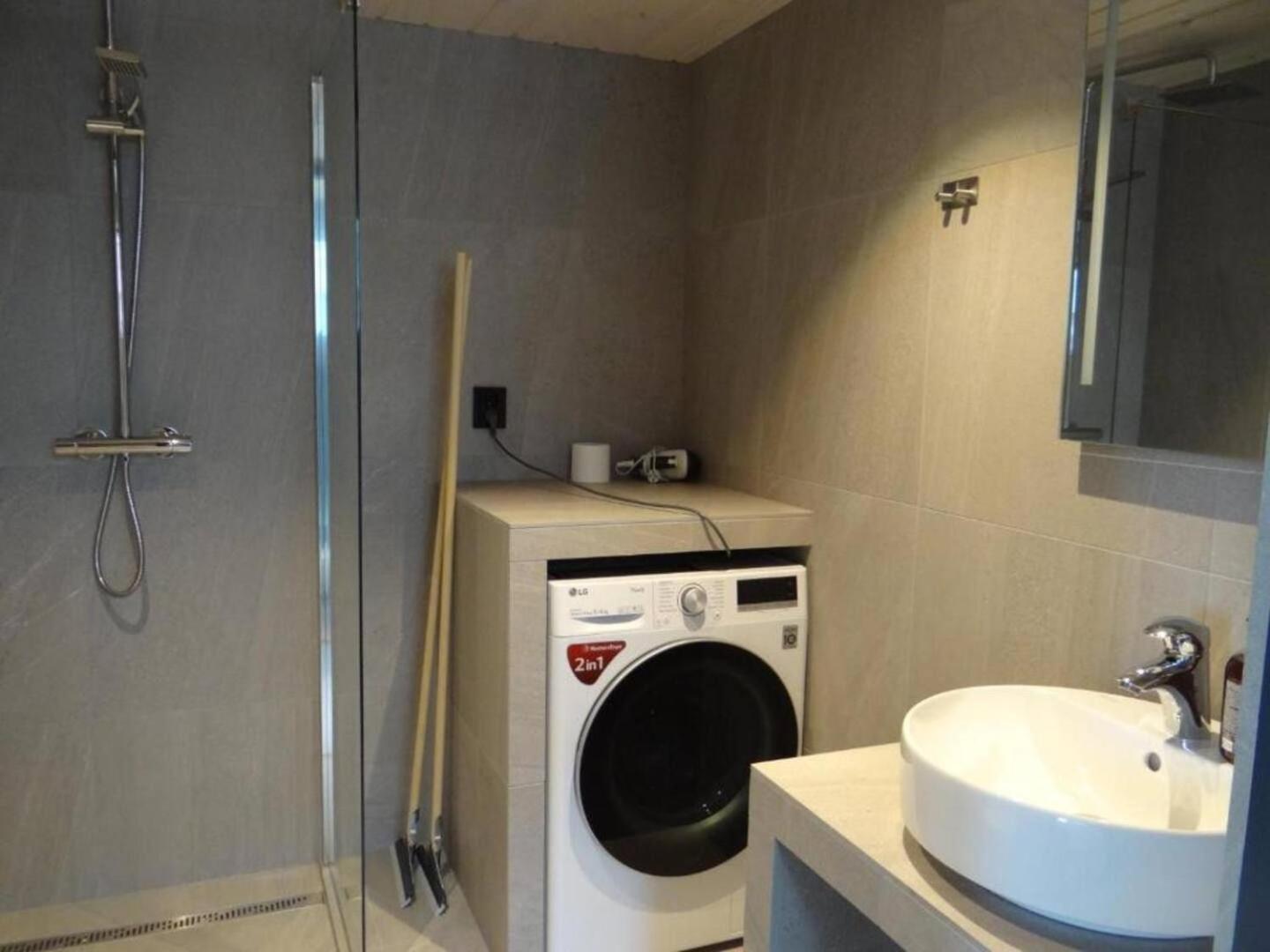 Rorbuleilighet 1J Henningsvaer Ngoại thất bức ảnh